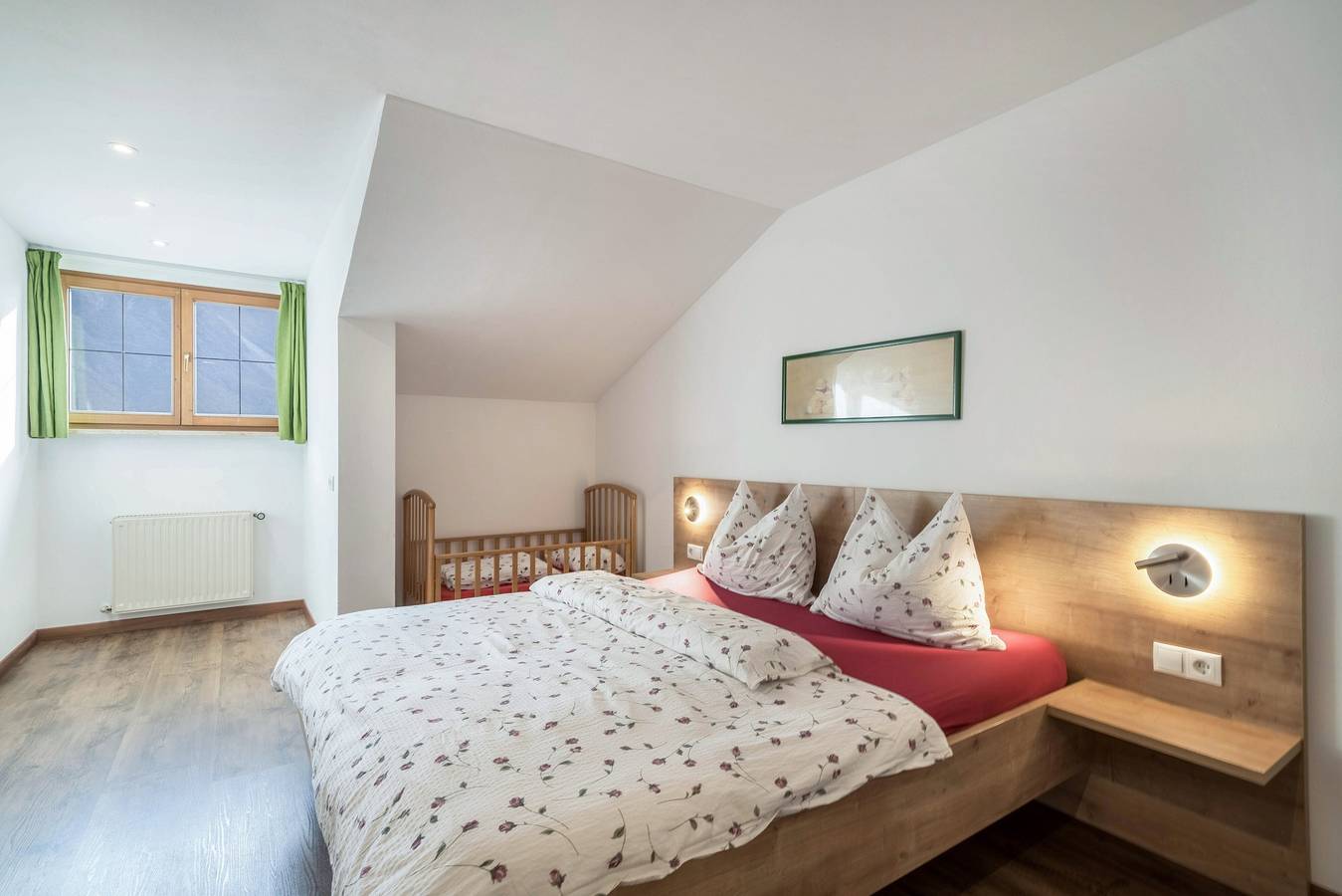 Appartamento intero, Appartamento di charme "Kammerhof Birne" con vista sulle montagne, Wi-Fi, balcone e giardino in Lana di Mezzo, Lana