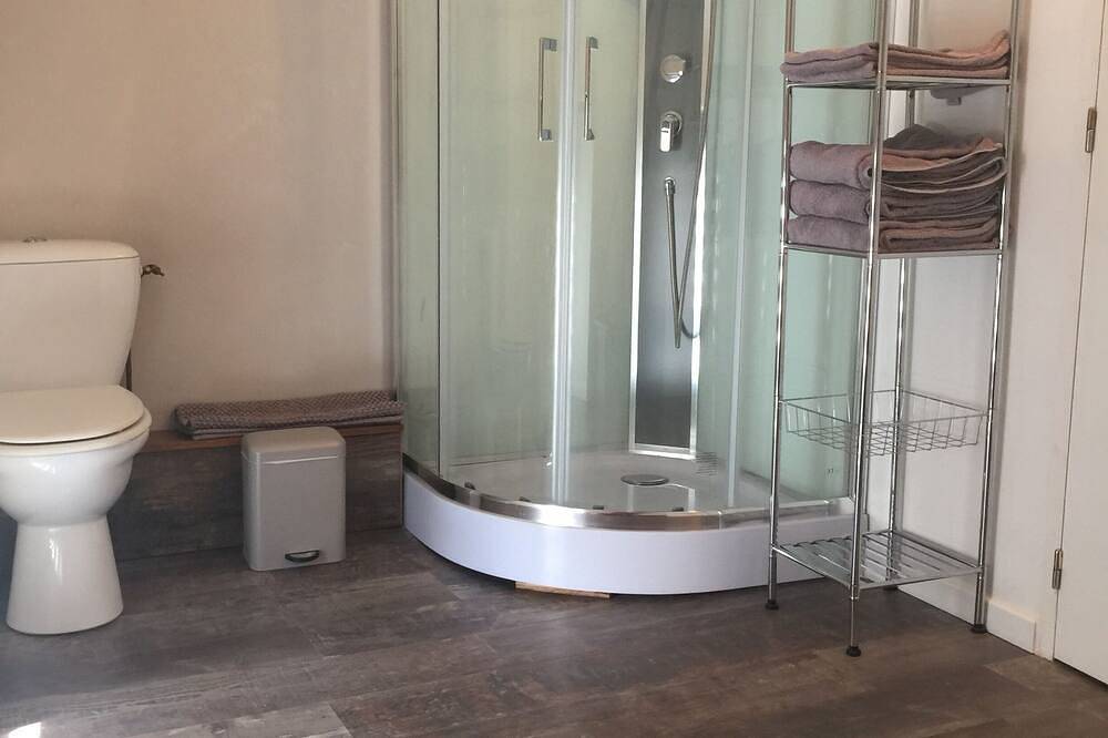 Complejo para niños y mascotas | piscina climatizada | ecuestre local | duerme 8 in Saint-Sylvestre, Región de Limoges