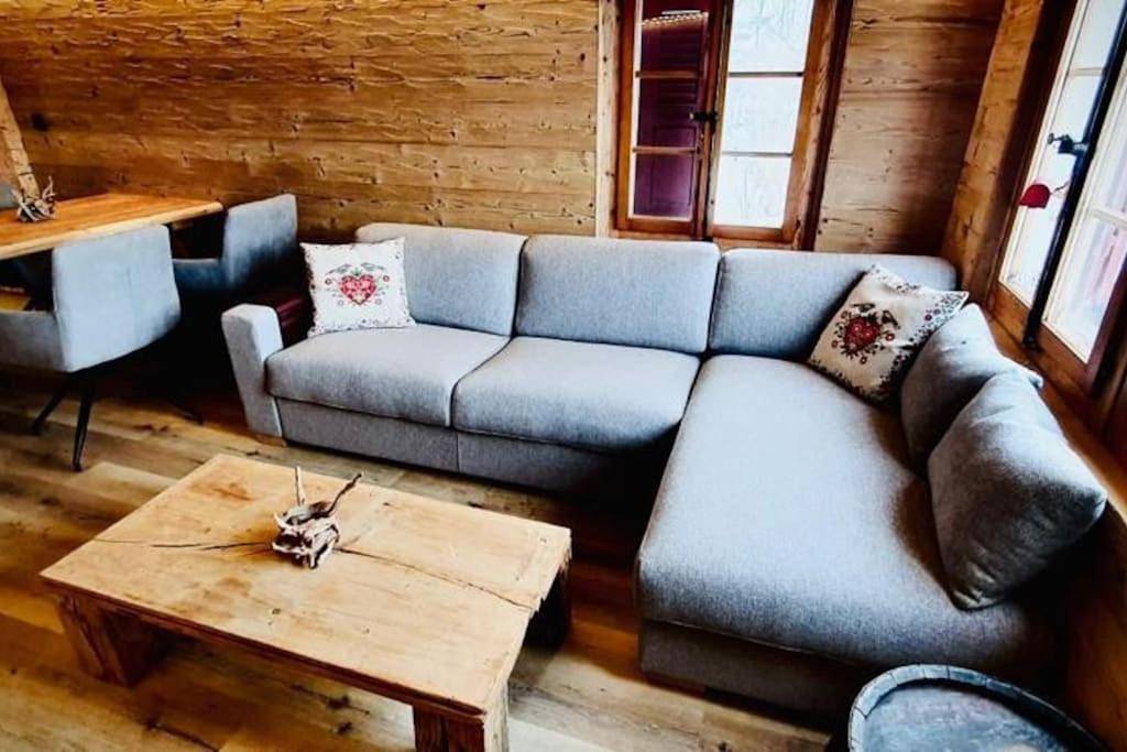 Ganze Wohnung, Chalet Mulet - Luxury & Cosy 3 rooms apartment in 300 years old Chalet in Leukerbad, Leukerbad & Umgebung
