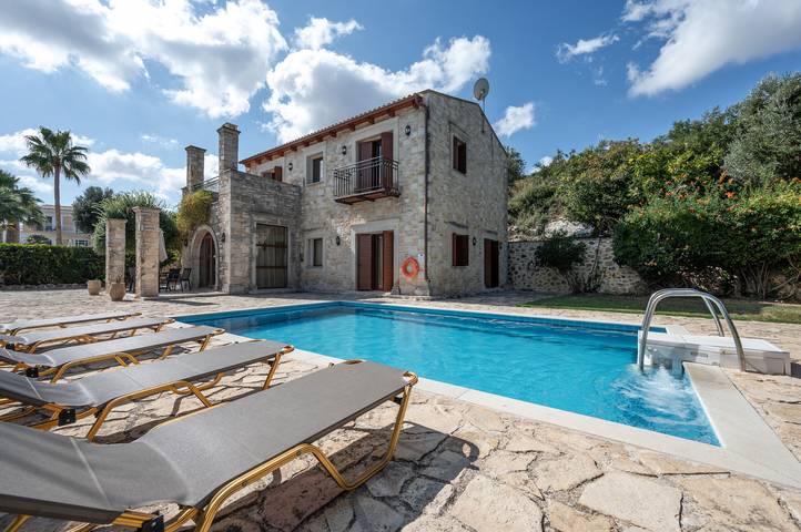 Villa for 6 people, with garden in Rethymnon