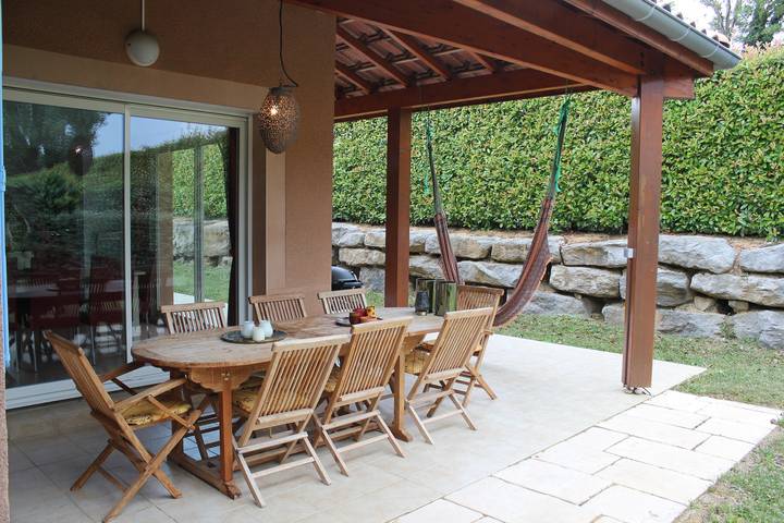 Gîte pour 8 personnes, avec piscine, animaux acceptés à Vallon-Pont-d'Arc - 3