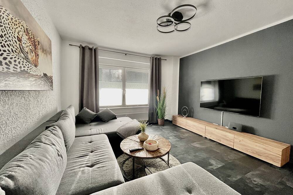 Ganze Wohnung, Lara-Top Ausstattung-Kostenlos Netflix/Wifi/Parken in Gladbeck, Kreis Recklinghausen
