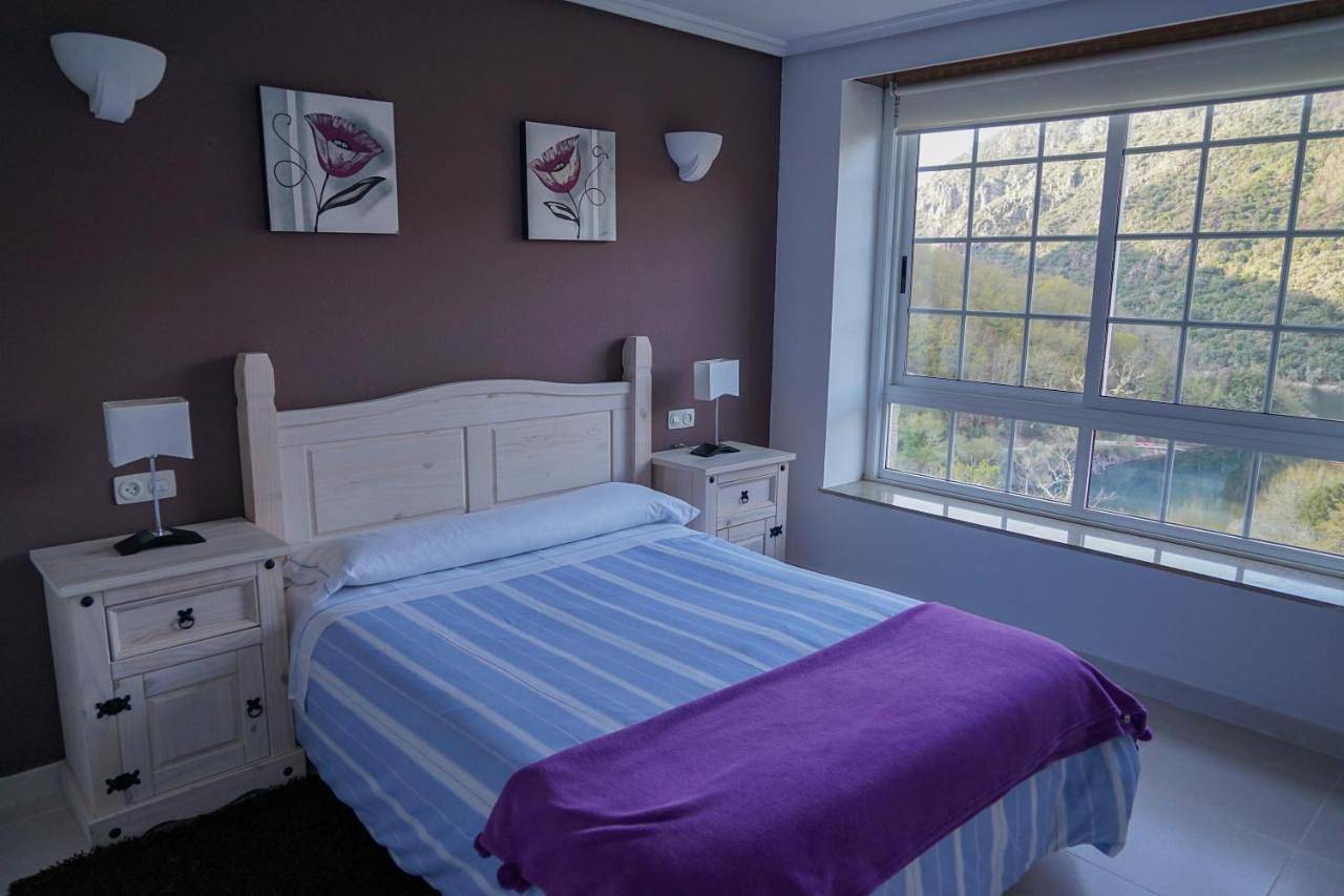 Six-Bedroom House in Parada de Sil, Reserva da Biosfera Ribeira Sacra e Serras do Oribio e Courel