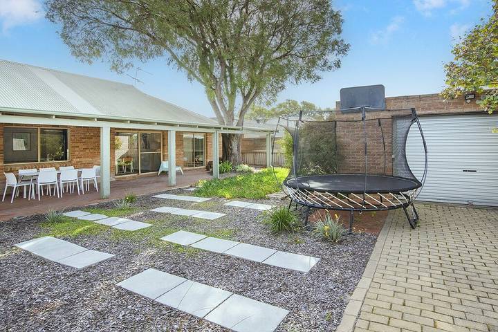 Holiday home for 9 people, with garden in Western Australia