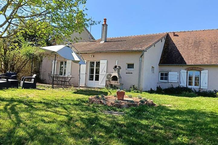 Gîte pour 4 personnes, avec Terrasse et Jardin