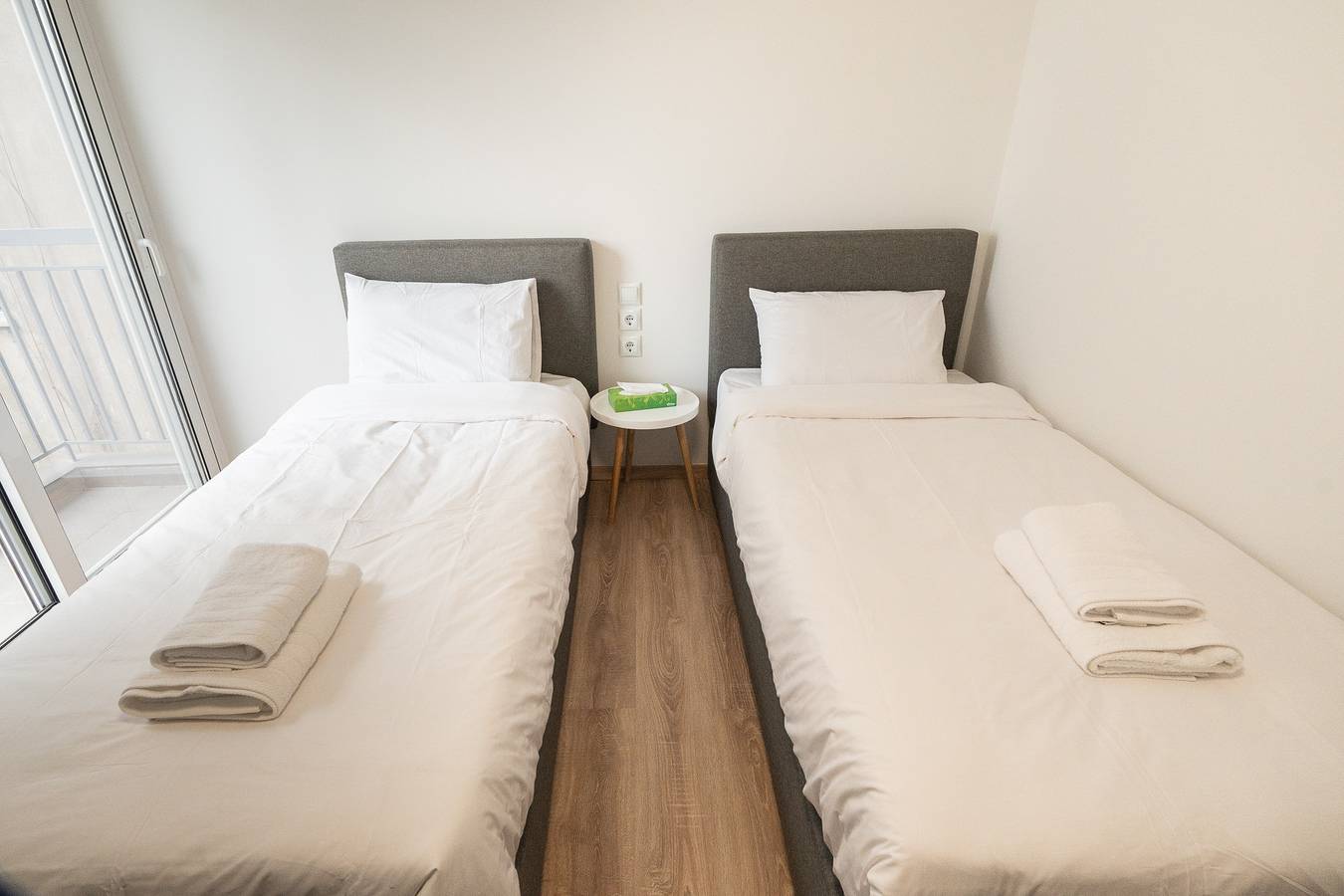Ganze Wohnung, Liv - Luminous & Spacious Apartment in Pagrati in Zentral-Athen, Athen