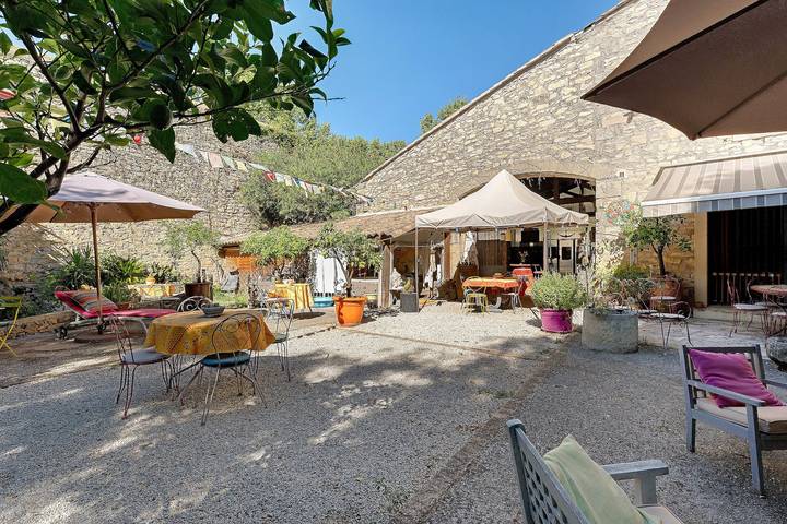 Chambre d’hôte pour 2 personnes, avec Balcon ainsi que Jacuzzi et Jardin