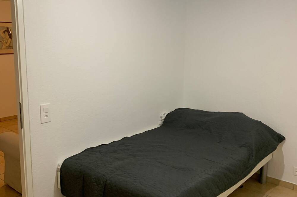 Apartamento entero, Apartamento de vacaciones Boudry para 1 - 4 personas con 1 dormitorio - Apartamento en casa unifamil in Boudry, Three-Lakes