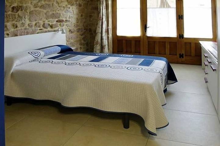 Apartamento entero, Coqueto y acogedor estudio para 2 personas con una situación privilegiada. in Viernoles, Torrelavega