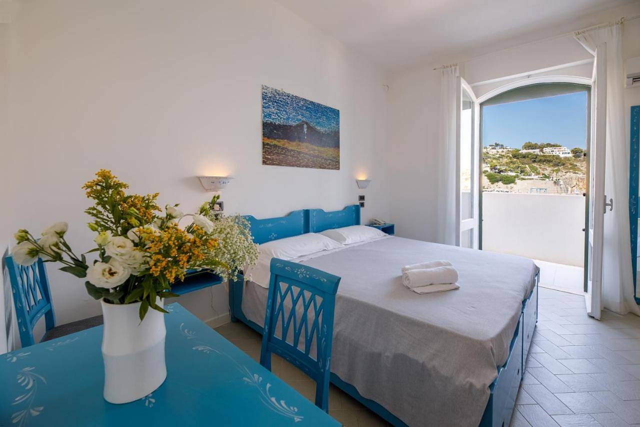 Hotel La Roccia in Castro Marina, Castro (Lecce)