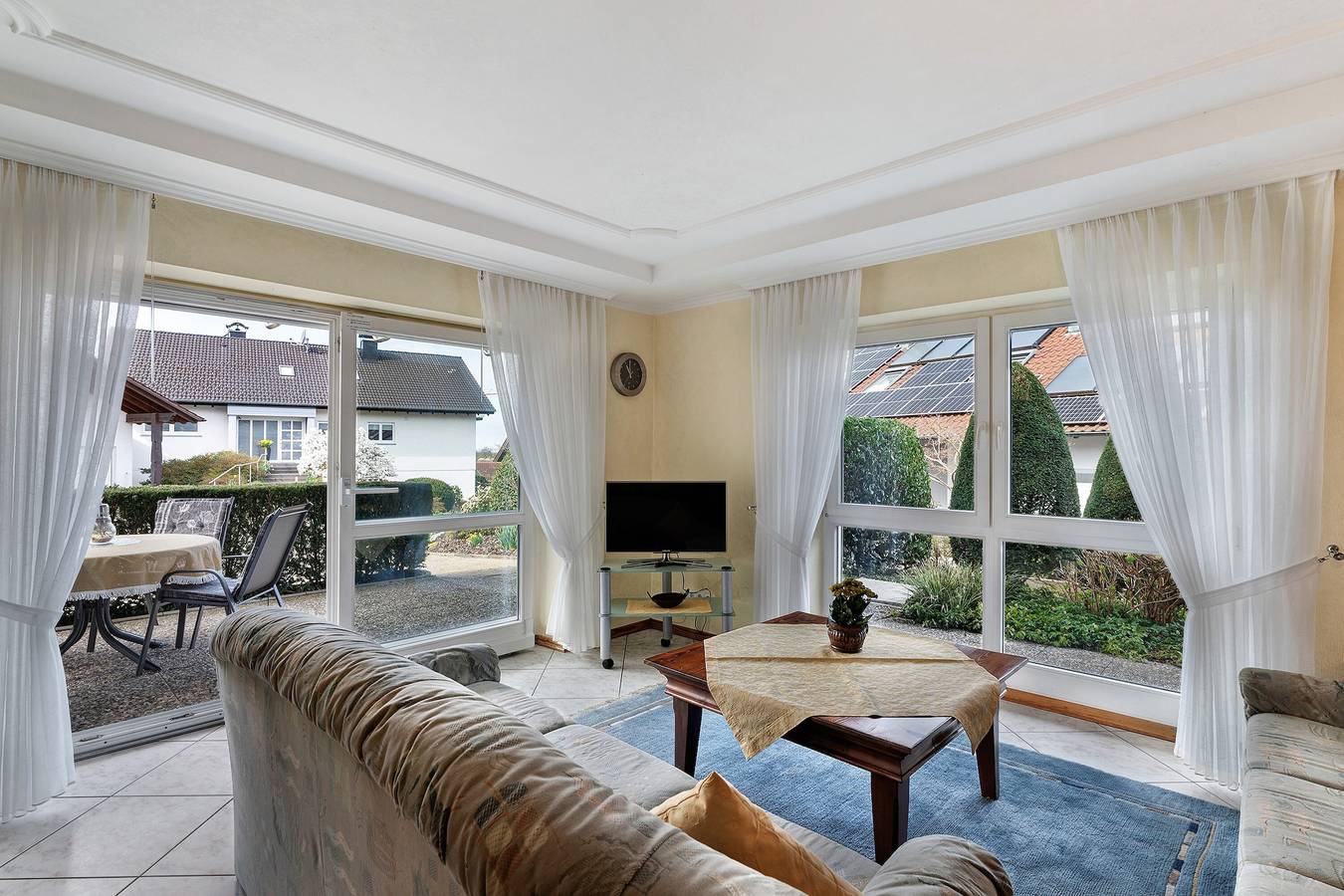 Ganze Wohnung, Ferienwohnung Landhaus" mit privater Terrasse, Gemeinschaftsgarten und Wi-Fi in Obersasbach, Sasbach