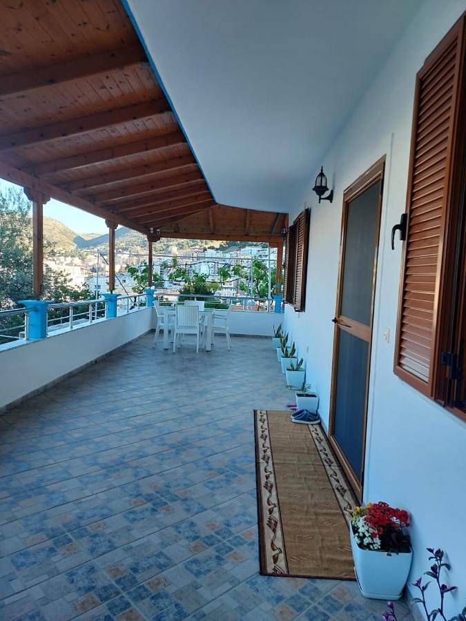 Chambre d’hôte pour 2 personnes, avec terrasse et jardin à Saranda - 3