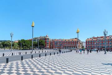 Gîte pour 4 personnes dans Place Massena