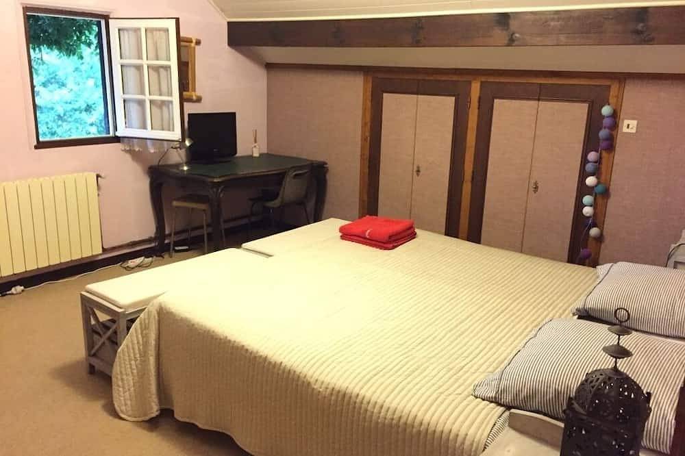 Maison Familiale de Vacances, Piscine, 20 Couchages, 7 Chambres, Parc+12 000 m2 in Lit-et-Mixe, Côte d’Argent