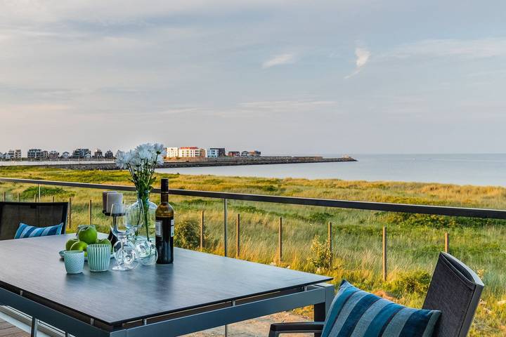 Ganze Wohnung, "Beachloungefour" Ferienwohnung am Strand mit Sonnenterrasse, Sauna & Meerblick in Olpenitz, Kappeln