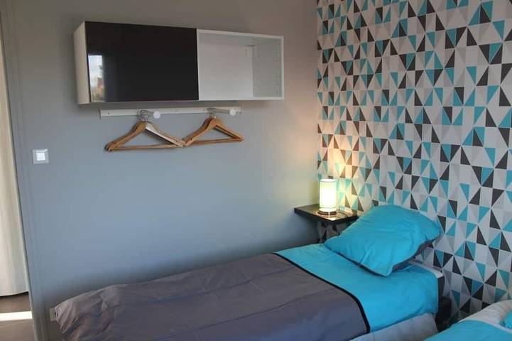 Gîte pour 6 personnes, avec terrasse à Montviron - 4