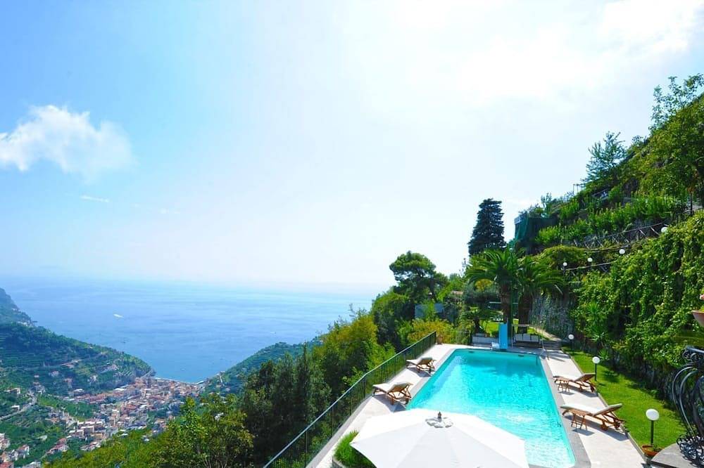 Lo sguardo sul mare lussuosa villa in Ravello con piscina privata, parcheggio in Ravello, Costiera amalfitana