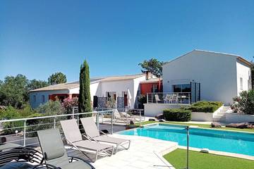 Gîte pour 4 personnes, avec jacuzzi et jardin, animaux acceptés à Vidauban