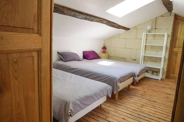 Gîte pour 12 personnes, avec jardin à Bouillé-Loretz - 3