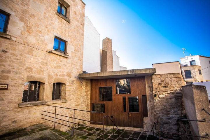 Maison d’hôte pour 4 personnes, avec terrasse et vue dans Garrigues
