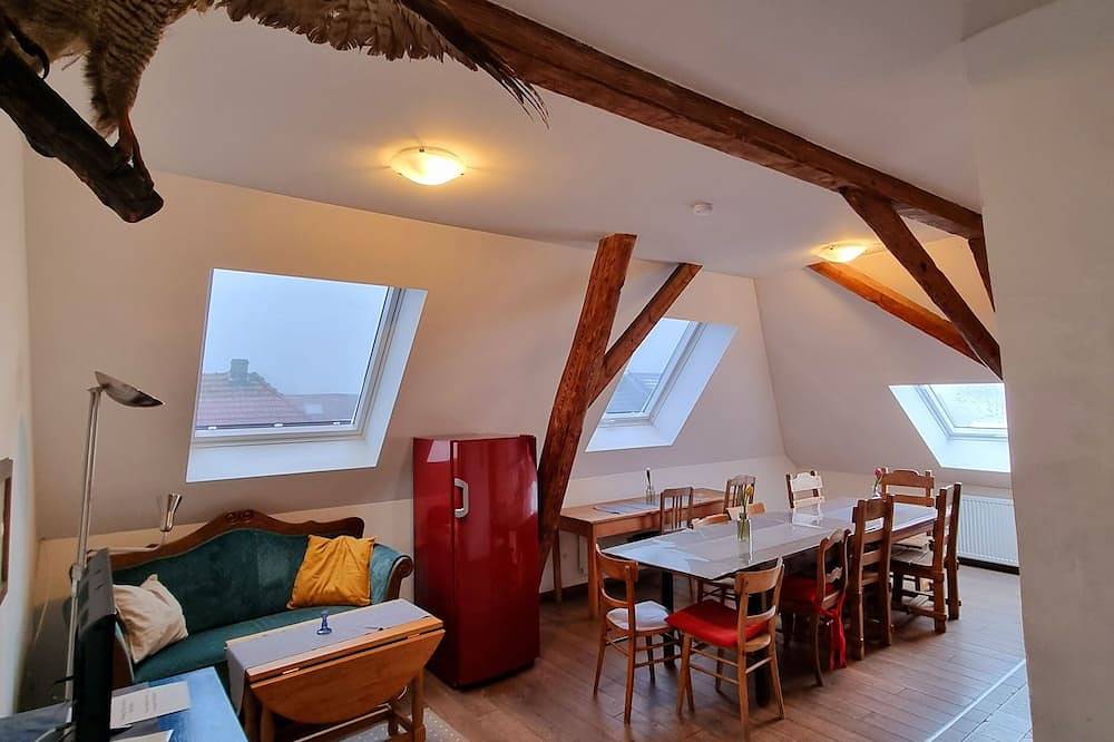 Ganze Wohnung, Ferienwohnung Jesus - Großzügiges Loft mit Blick auf Burg und Kirchturm in Kevelaer, Niederrhein