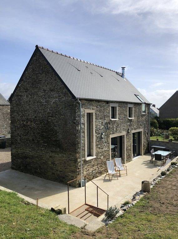 Gîte pour 6 personnes, avec jardin et terrasse à Les Moitiers-d'Allonne - 2