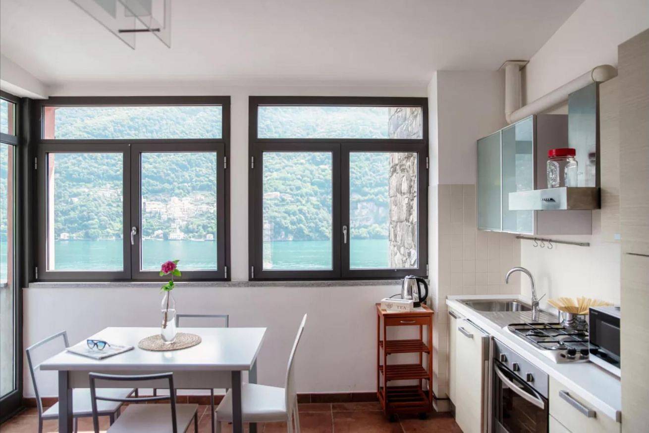 Ganze Wohnung, Ferienwohnung für 4 Personen mit Garten in Torriggia, Laglio