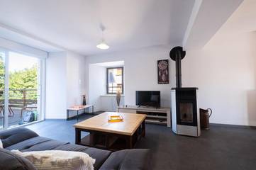 Gîte pour 6 personnes, avec terrasse à Saint-Amans