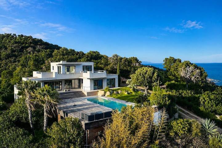 Chalet para 24 personas, con jardín - 1