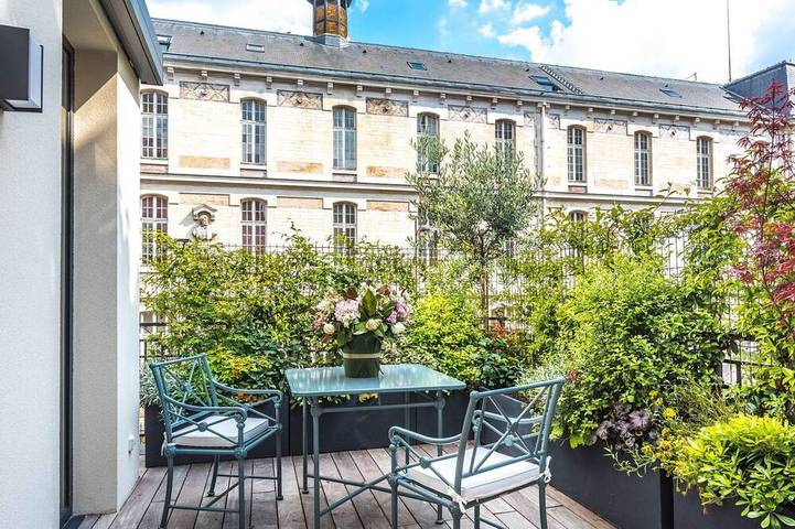 Villa for 10 people, with garden in Paris