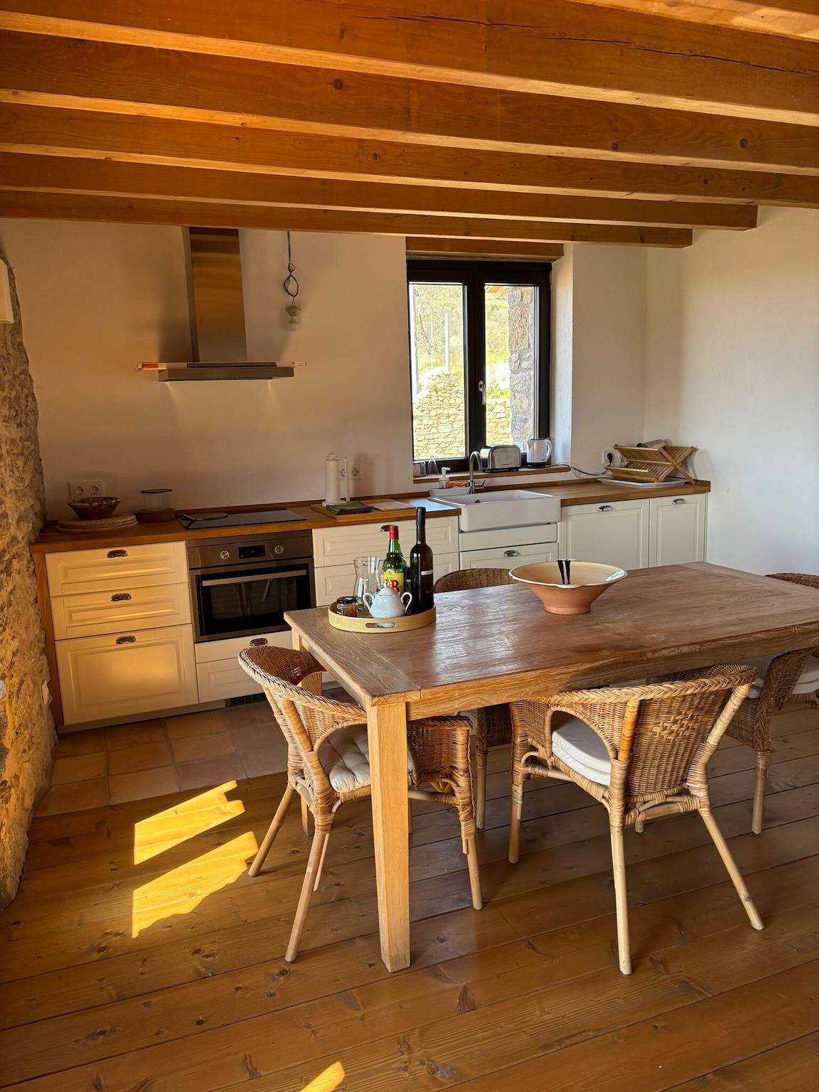 Casa vacacional 'La Coma' con vistas a la montaña, jardín compartido y Wi-Fi in Ogassa, Pirineo Catalan