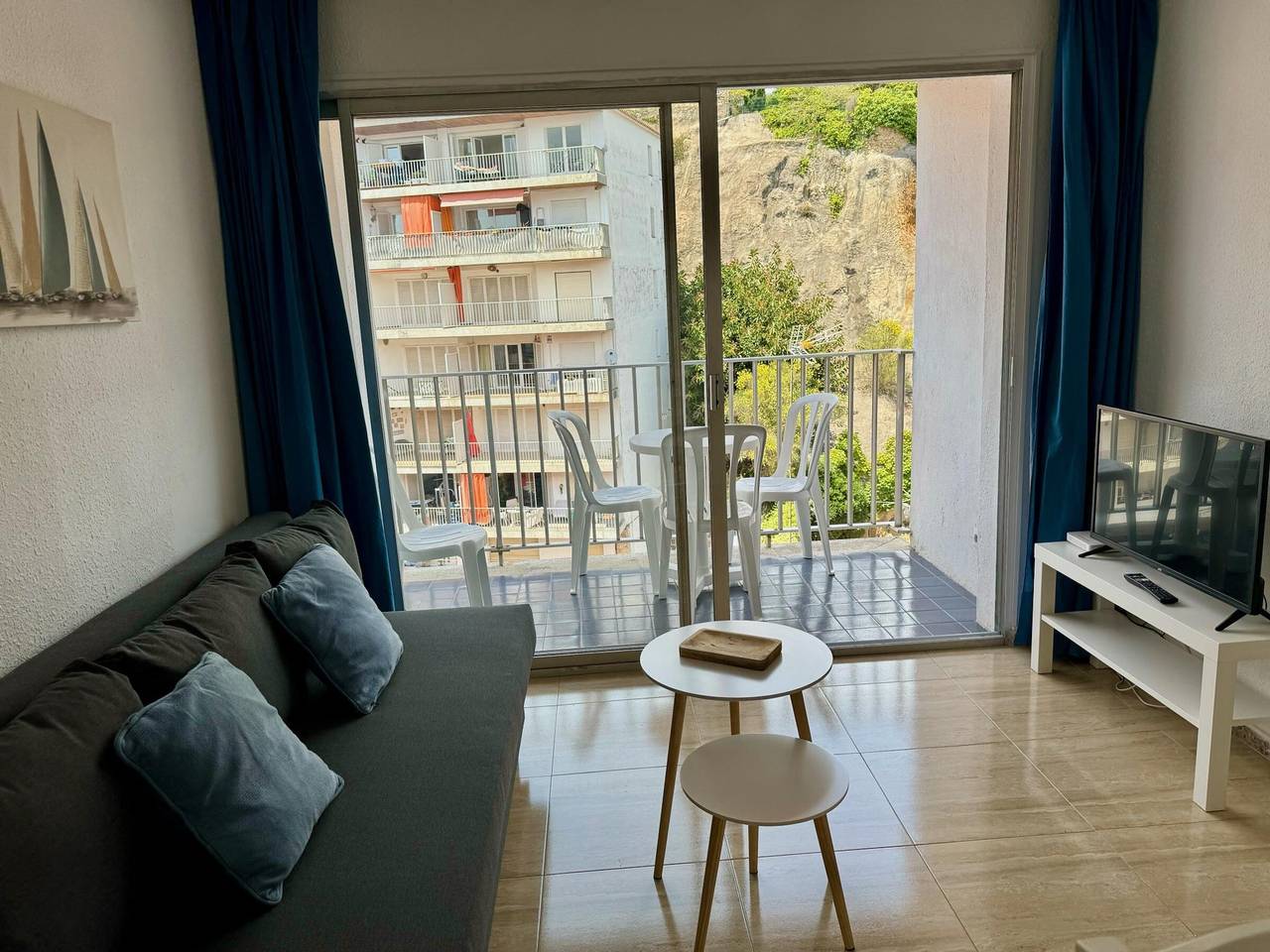 Ganze Wohnung, Familienfreundliches Apartment am Meer in Lloret de Mar mit Klimaanlage in Central Lloret de Mar, Lloret de Mar