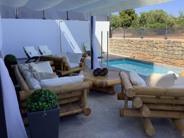 Holiday apartment for 6 people, with Balcony and Terrace as well as Garden and Pool in