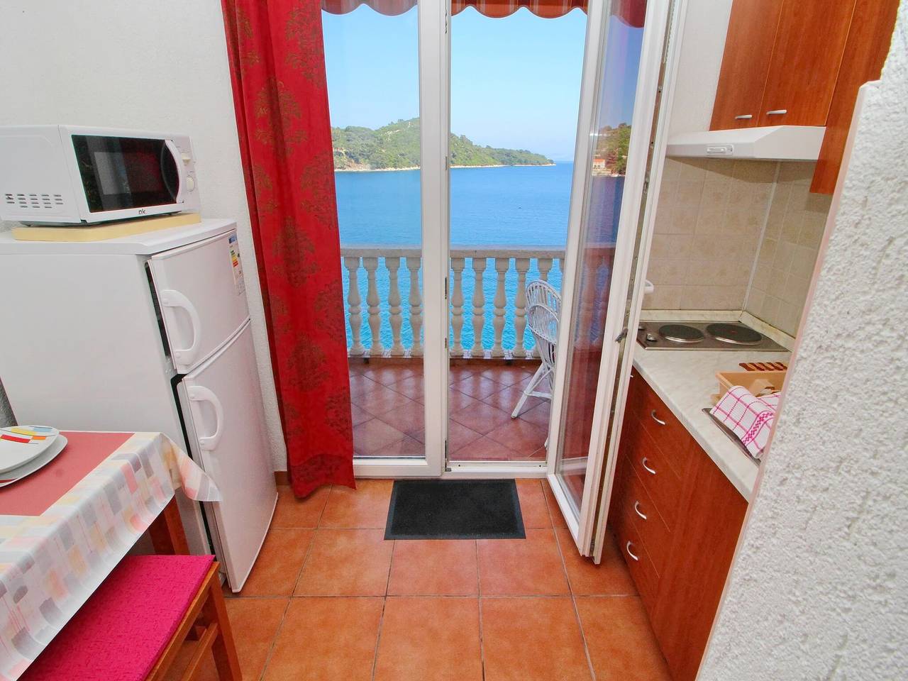 Ganze Wohnung, Apartments Filipović - One-Bedroom Apartment with Balcony and Sea View (A1) in Mljet