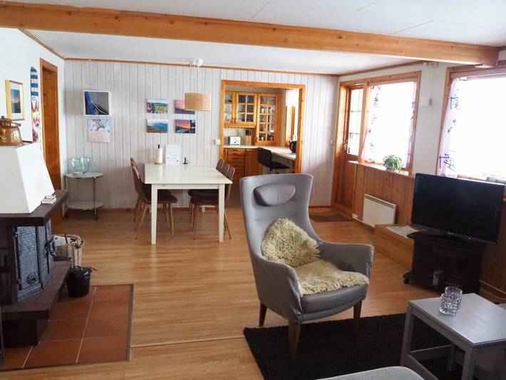 Ferienwohnung für 6 Personen, mit Meerblick und Ausblick sowie Garten und Terrasse, mit Haustier in Tromsø - 4