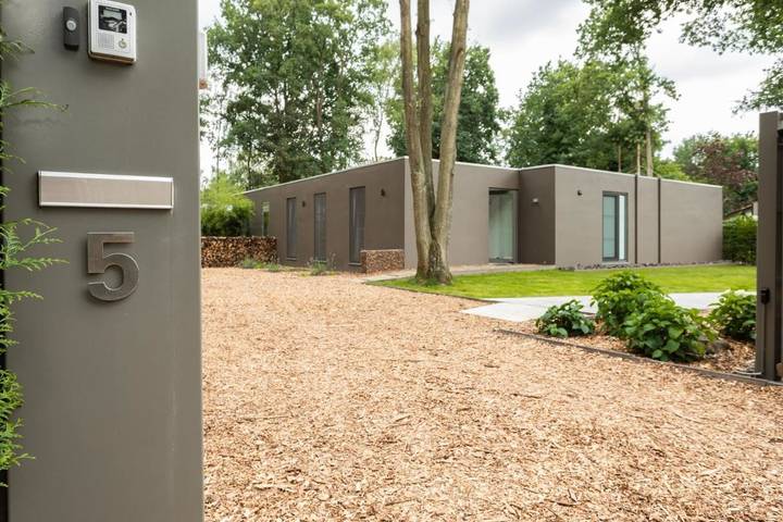 Chambre d’hôte pour 2 personnes, avec Terrasse ainsi que Jardin et Vue à Heusden-Zolder
