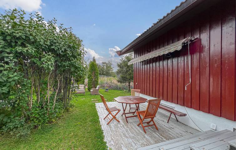 Ferienhaus für 6 Personen mit Terrasse in Hamar