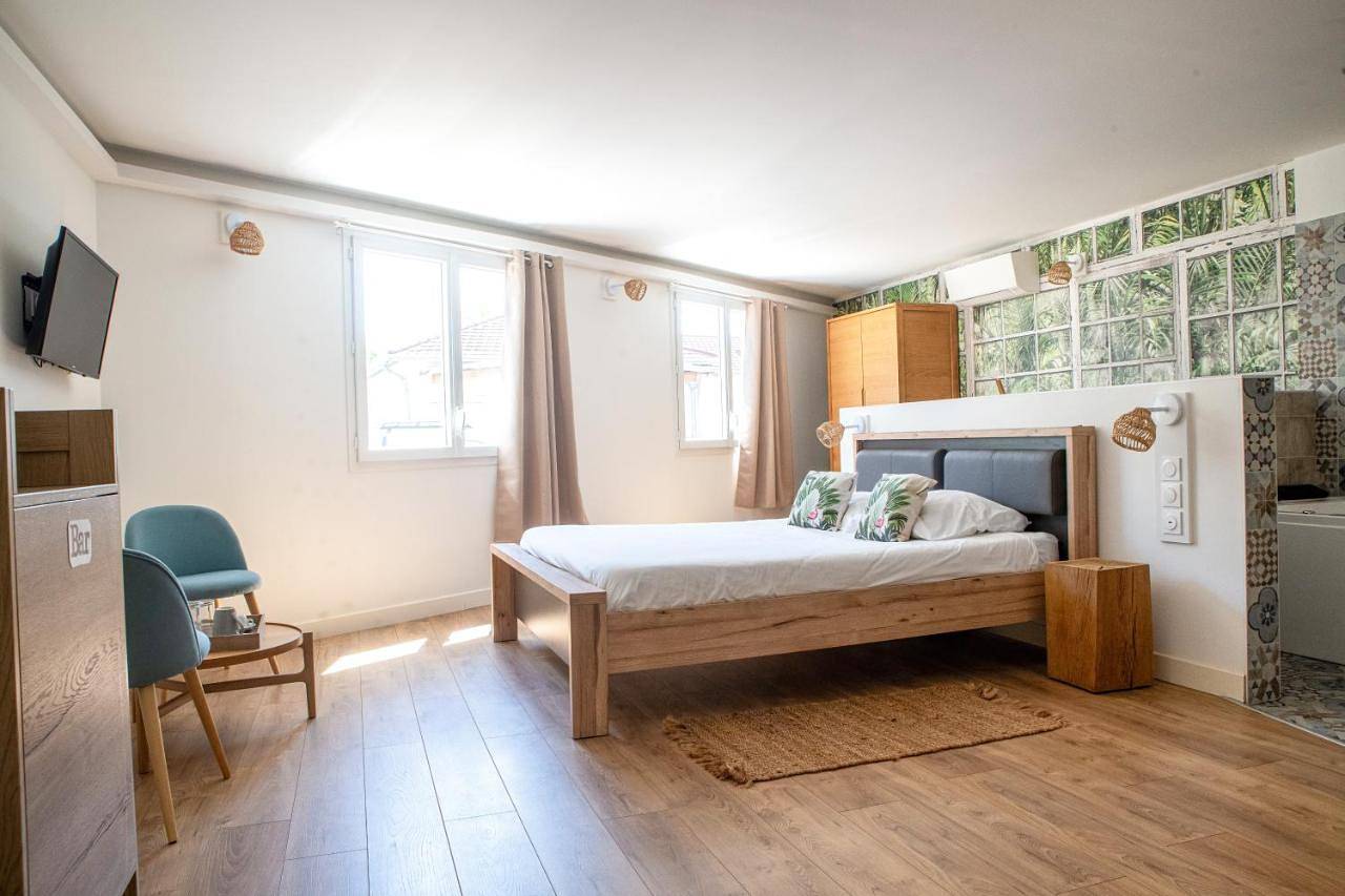 Suite Cotinga, balneo, bien-être, Parc des Oiseaux in Villars-les-Dombes, Ain