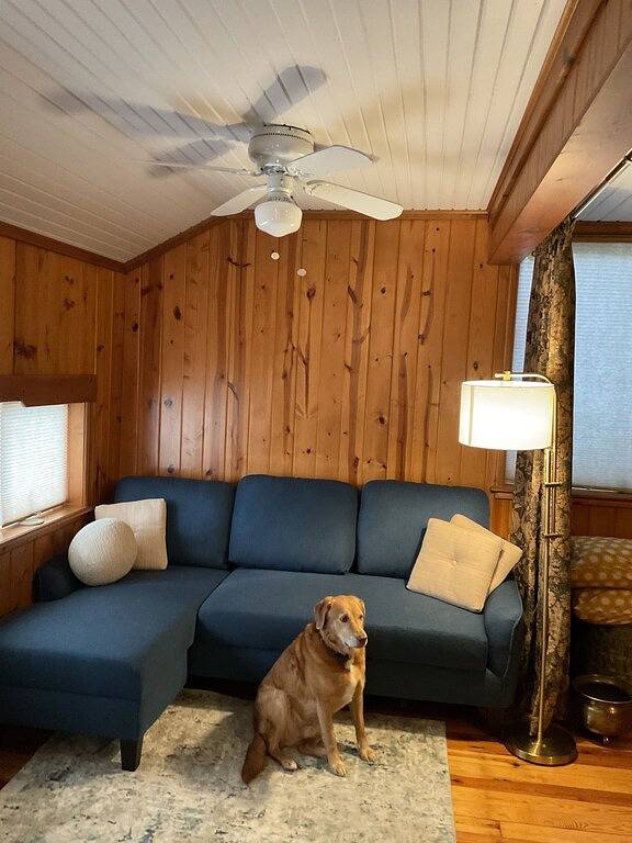 Studio apartment 2.5 blocks from Tawas Point State Park beaches. in Iosco County