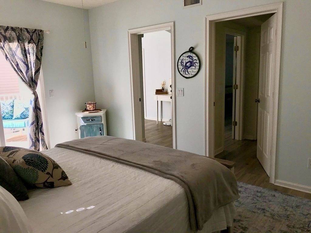 Gulf Getaway, frisch renoviertes Privathaus, nur wenige Schritte vom Strand entfernt !! in Holmes Beach, Anna Maria Island