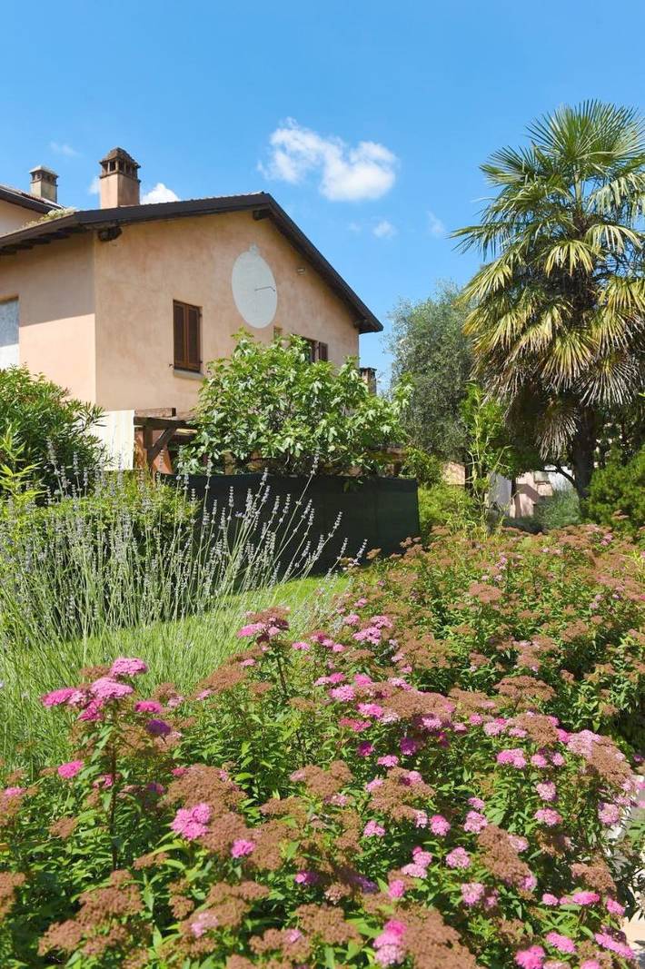 Location de vacances pour 4 personnes, avec jardin ainsi que bassin pour enfant et jacuzzi, animaux acceptés dans Iseo - 3