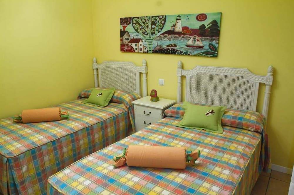 Ganze Wohnung, Disconnectsengalicia Paseo Silgar, 4 bedrooms in Sanxenxo, Rías Baixas