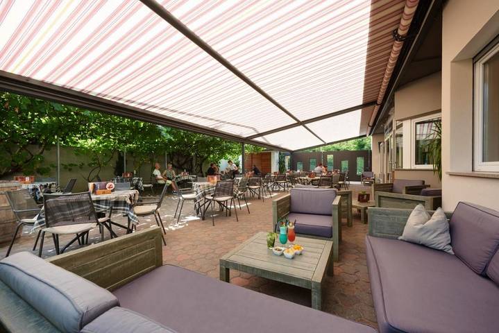 Ferienwohnung für 4 Personen, mit Balkon und Terrasse sowie Ausblick in Brixen - 2