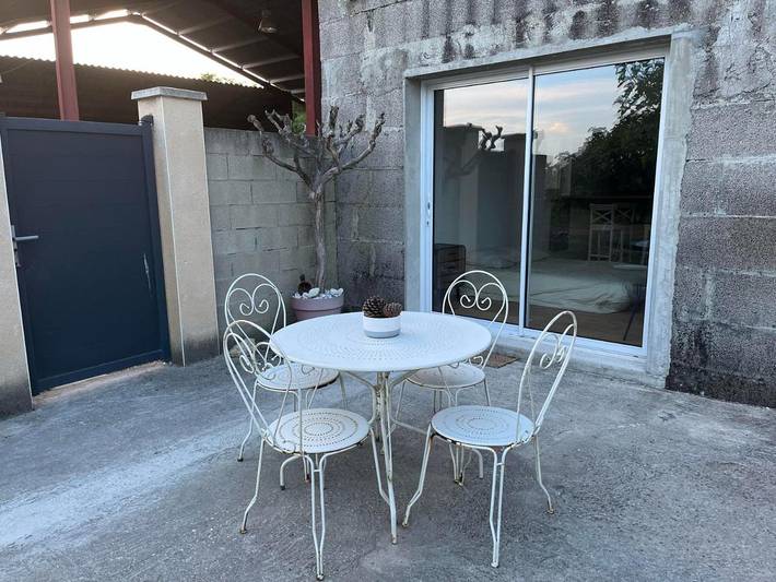 Location de vacances pour 2 personnes, avec jardin à Saint-Michel-de-Fronsac - 3