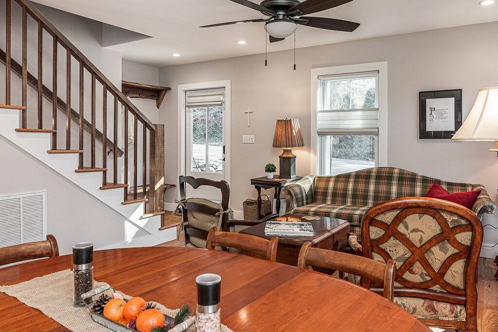 Newhaven - New cottage home in the heart of Brevard, next to the Bike Trail! in Brevard, Transylvania County