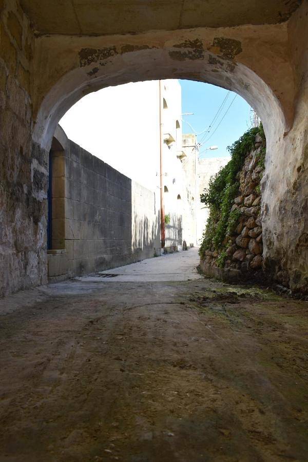 Three-Bedroom House in Ghasri, Gozo