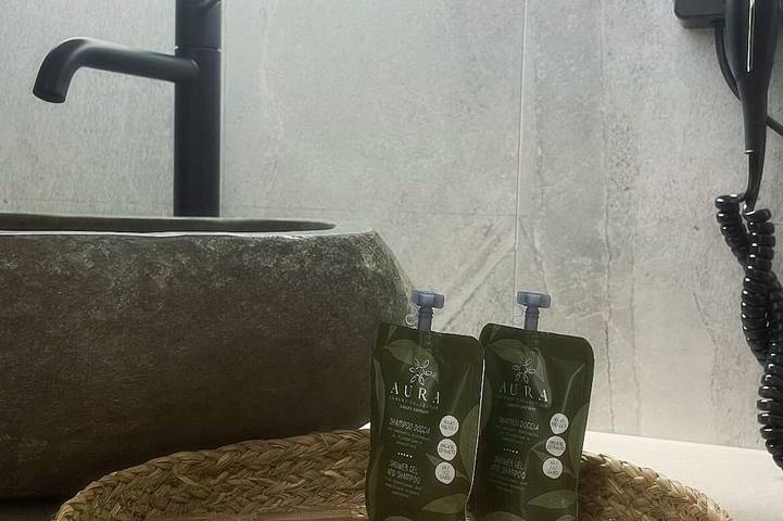 Dream Wellness Suite \"Romantic Suite with Private Jacuzzi - Center of Barletta\" in Lido bella Venezia, Barletta