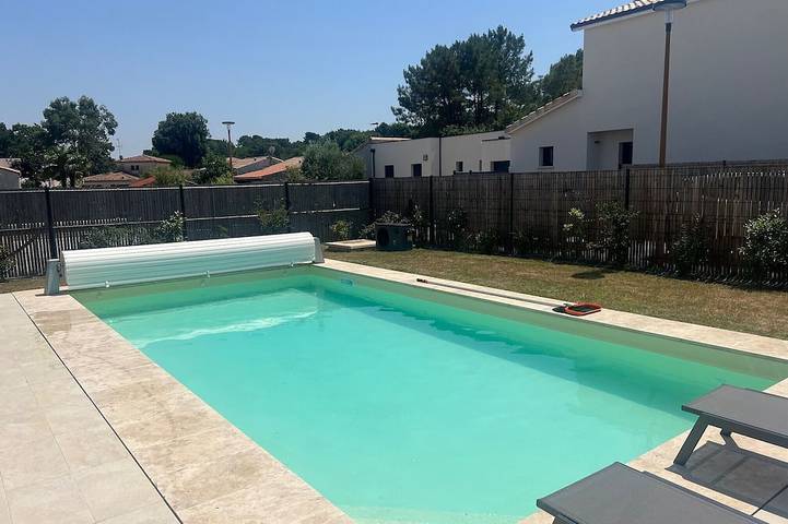 Maison de vacances pour 10 personnes, avec jacuzzi et piscine, animaux acceptés à Saint-Augustin