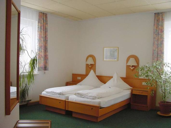 Hotel, mit Garten in Neubulach - 4