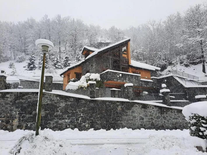 Casa rural para 12 personas, con jardín y vistas - 1
